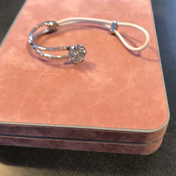 Bracelet - Picture 3 of 3